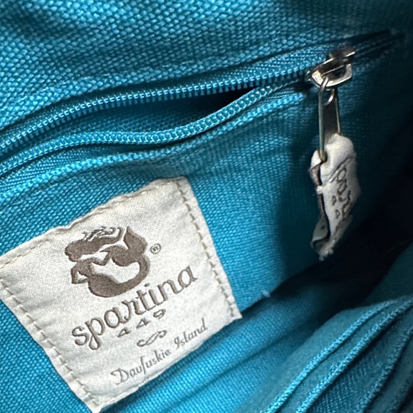 Spartina 449 Kentucky Illustrated Wristlet - Picture 6 of 6